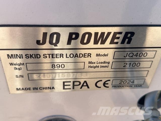 JQ Power JQ400 スキッドステアローダー