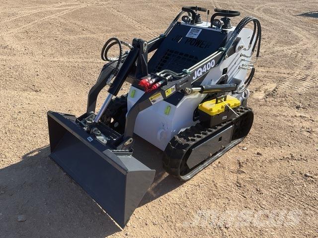 JQ Power JQ400 スキッドステアローダー