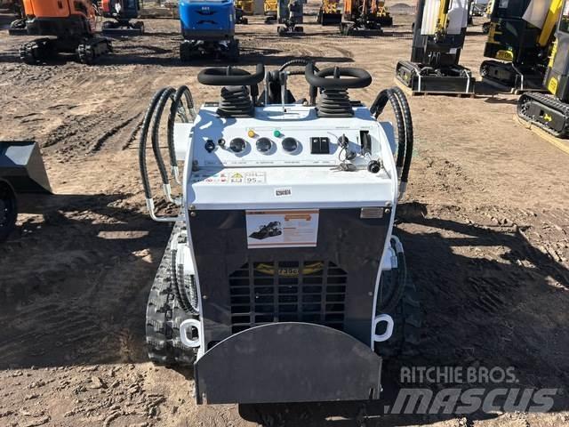 JQ Power JQ400 スキッドステアローダー