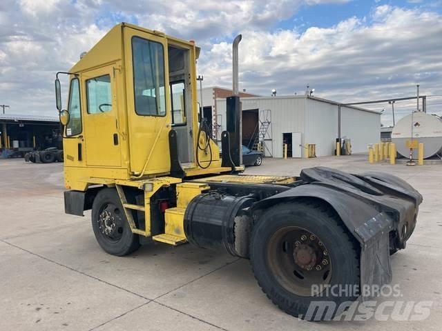 Kalmar 30 ターミナルトラクター