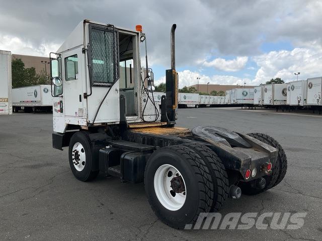 Kalmar 30 ターミナルトラクター