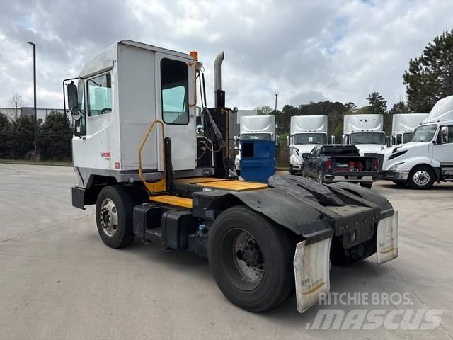 Kalmar T2 ターミナルトラクター