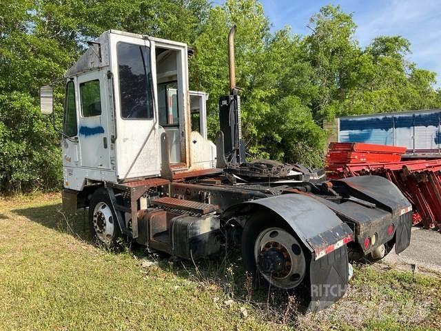 Kalmar YT Roro ターミナルトラクター