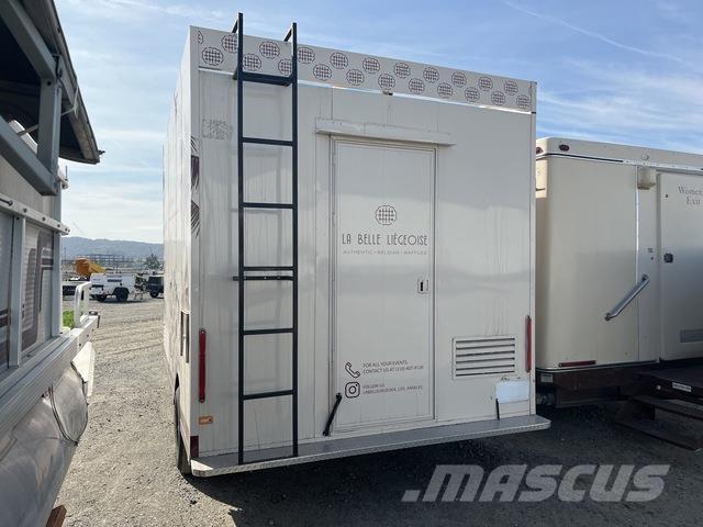  Kareem Carts 飲料運送用トレーラー