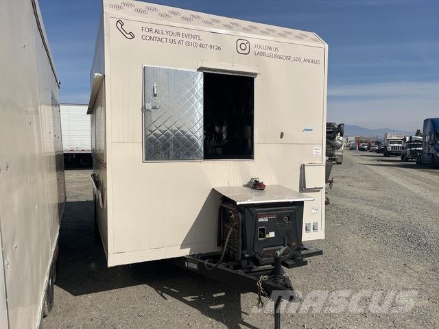  Kareem Carts 飲料運送用トレーラー