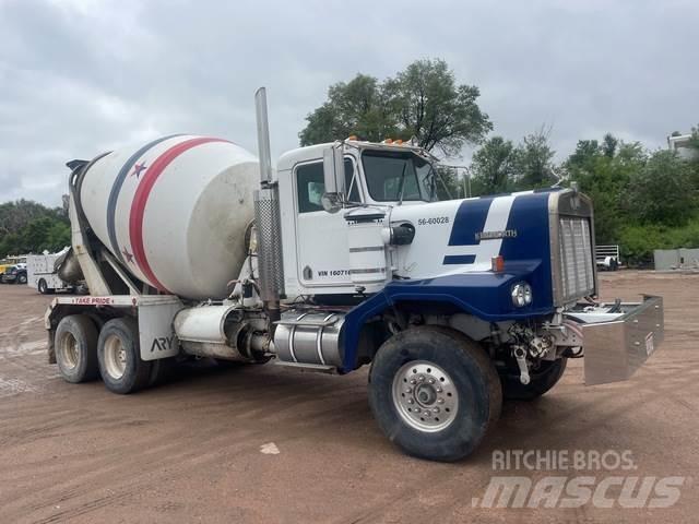 Kenworth C500 その他トラック