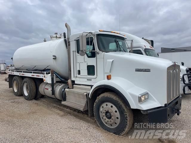 Kenworth T-800 コンバイン／バキュームトラック