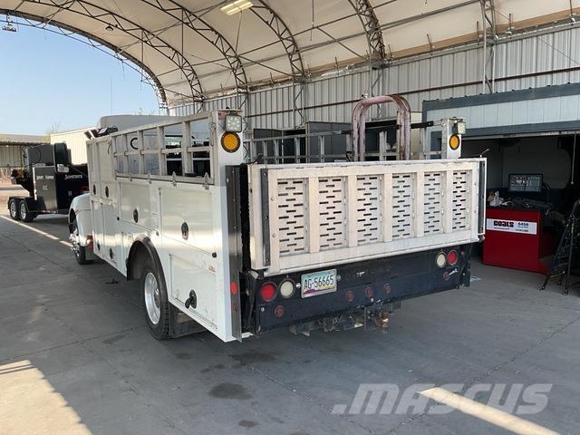 Kenworth T170 多目的／汎用車両