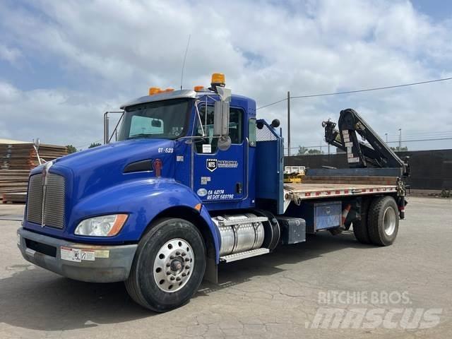 Kenworth T270 平ボディー
