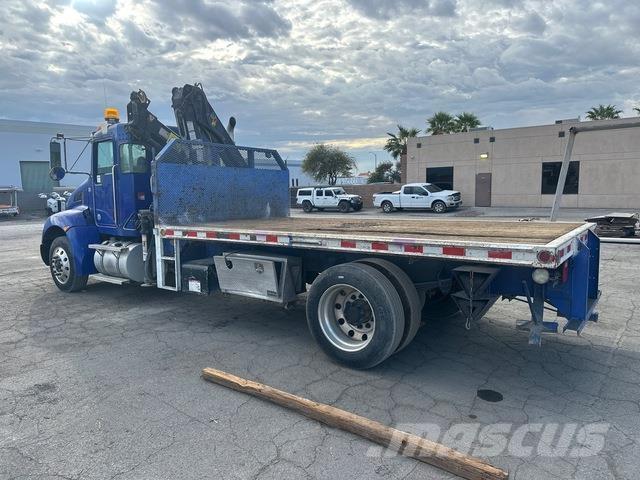 Kenworth T270 クレーントラック、ユニック車