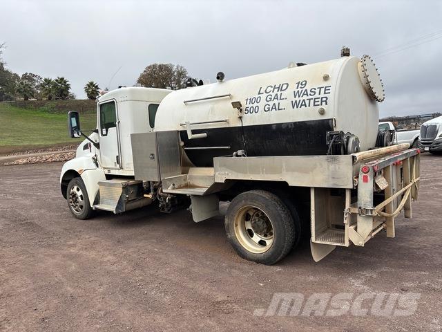 Kenworth T270 コンバイン／バキュームトラック