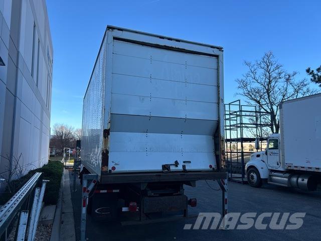 Kenworth T270 ボックスボディー、ウイング、箱車