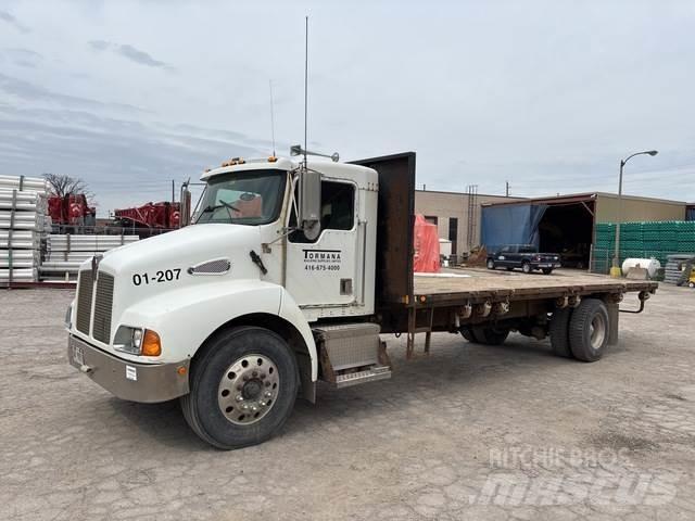 Kenworth T300 平ボディー