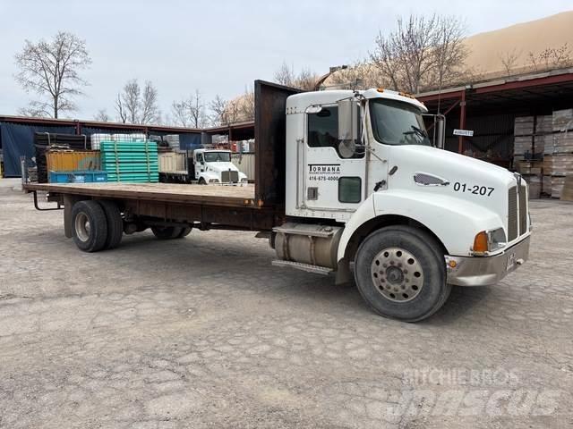 Kenworth T300 平ボディー