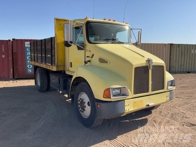 Kenworth T300 ダンプ