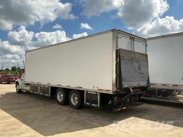 Kenworth T300 ボックスボディー、ウイング、箱車