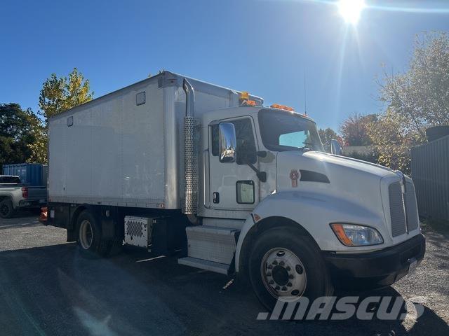 Kenworth T300 タンカートラック