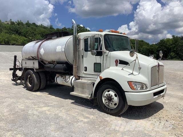 Kenworth T370 ミキサー車