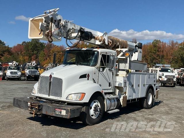 Kenworth T370 自走式掘削トラック