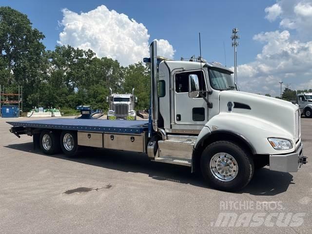 Kenworth T440 レッカー車