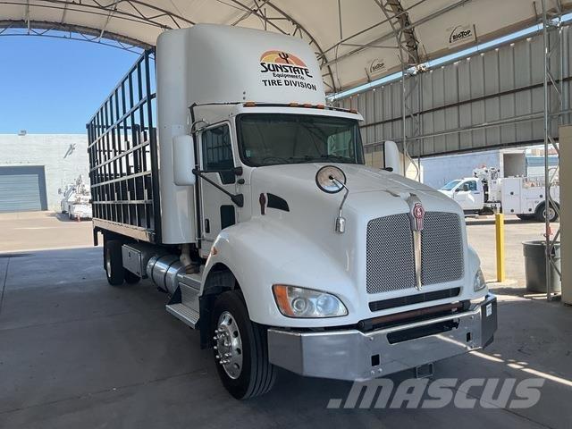 Kenworth T440 平ボディー