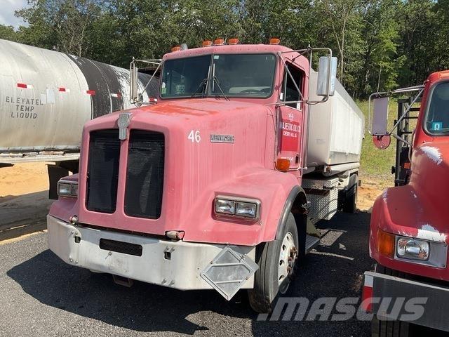 Kenworth T450B タンカートラック