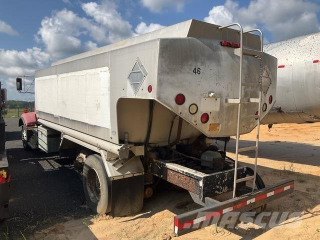 Kenworth T450B タンカートラック