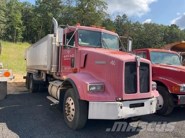 Kenworth T450B タンカートラック