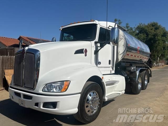 Kenworth T600 ミキサー車