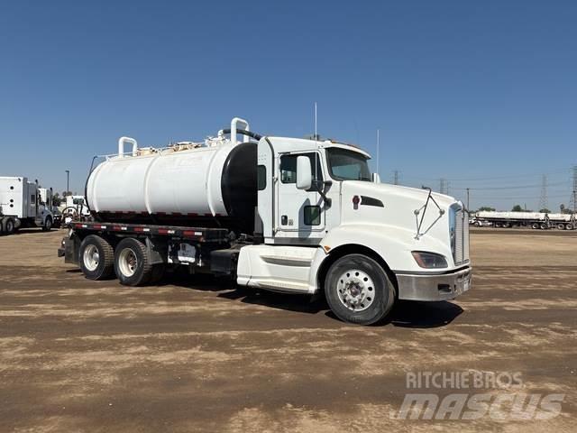 Kenworth T660 コンバイン／バキュームトラック