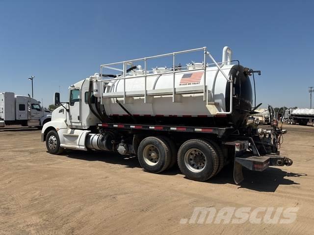 Kenworth T660 コンバイン／バキュームトラック