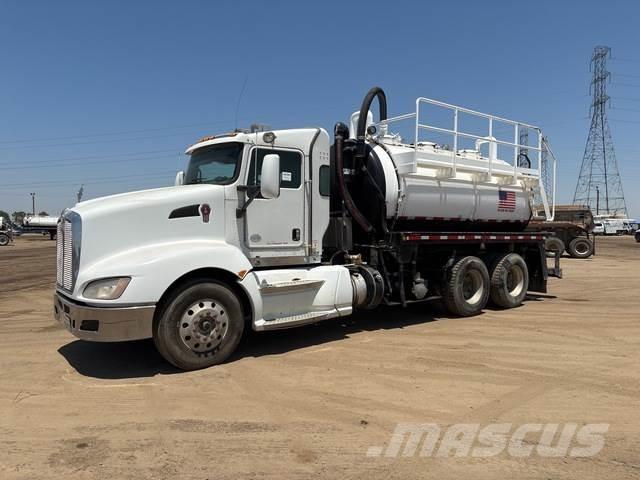 Kenworth T660 コンバイン／バキュームトラック