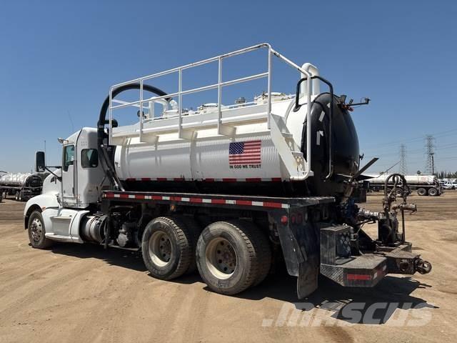 Kenworth T660 コンバイン／バキュームトラック