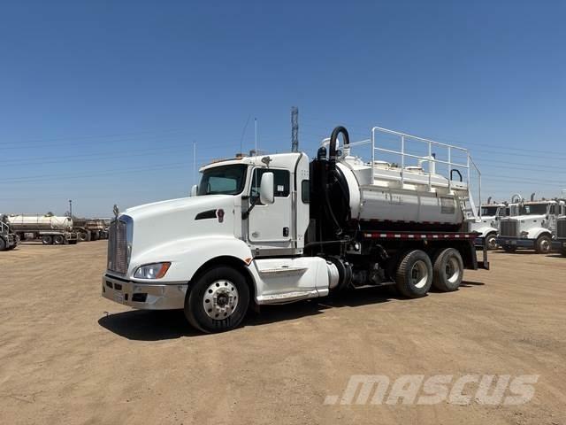Kenworth T660 コンバイン／バキュームトラック