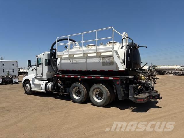 Kenworth T660 コンバイン／バキュームトラック