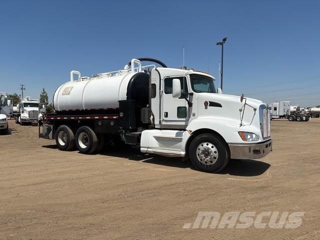 Kenworth T660 コンバイン／バキュームトラック