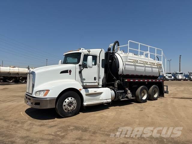 Kenworth T660 コンバイン／バキュームトラック