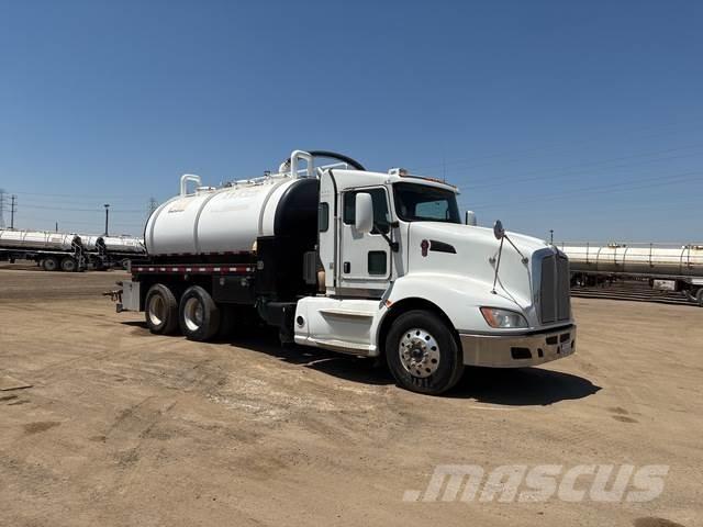 Kenworth T660 コンバイン／バキュームトラック
