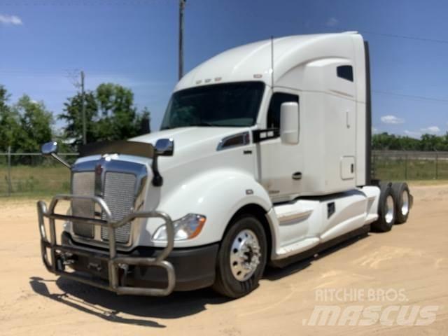 Kenworth T680 中古トラクターヘッド | トレーラーヘッド