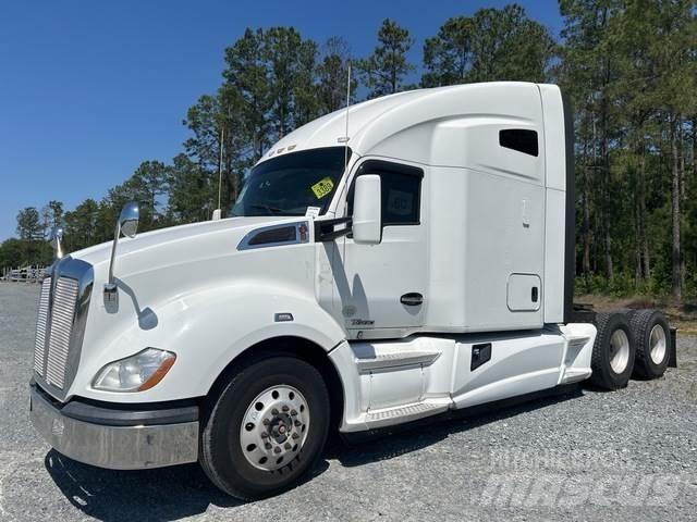 Kenworth T680 中古トラクターヘッド | トレーラーヘッド