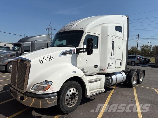 Kenworth T680 中古トラクターヘッド | トレーラーヘッド