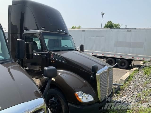 Kenworth T680 中古トラクターヘッド | トレーラーヘッド
