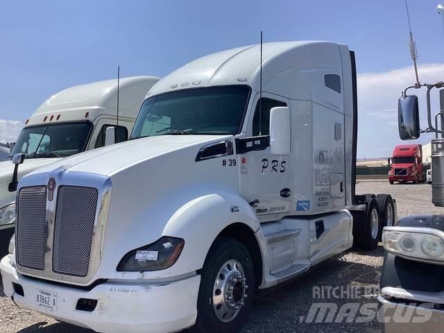 Kenworth T680 中古トラクターヘッド | トレーラーヘッド