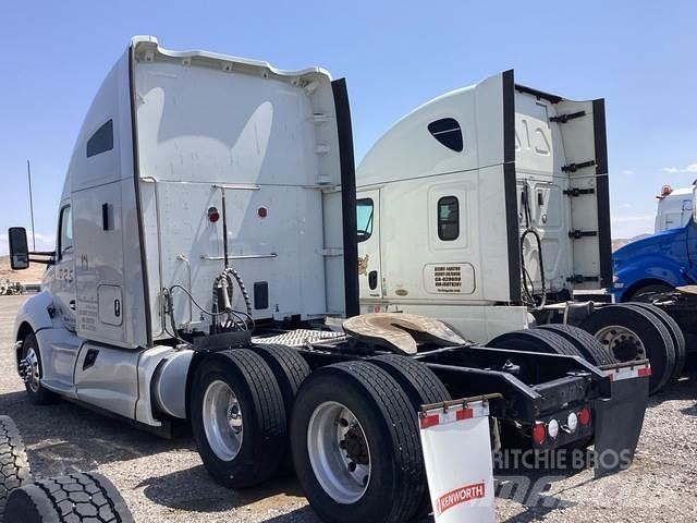 Kenworth T680 中古トラクターヘッド | トレーラーヘッド