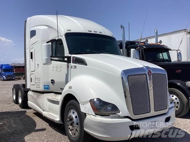 Kenworth T680 中古トラクターヘッド | トレーラーヘッド