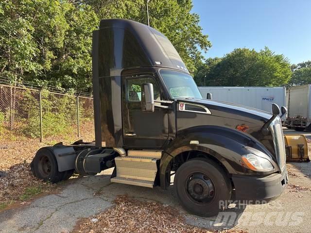 Kenworth T680 中古トラクターヘッド | トレーラーヘッド