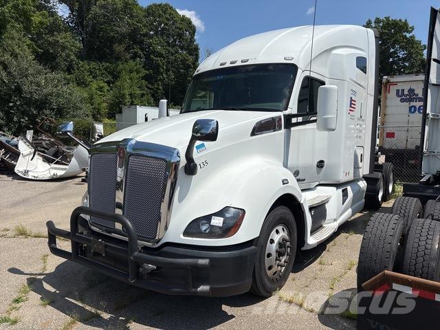Kenworth T680 中古トラクターヘッド | トレーラーヘッド