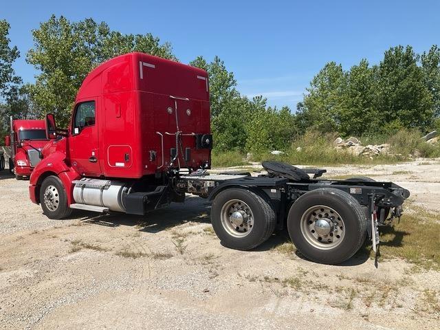 Kenworth T680 中古トラクターヘッド | トレーラーヘッド