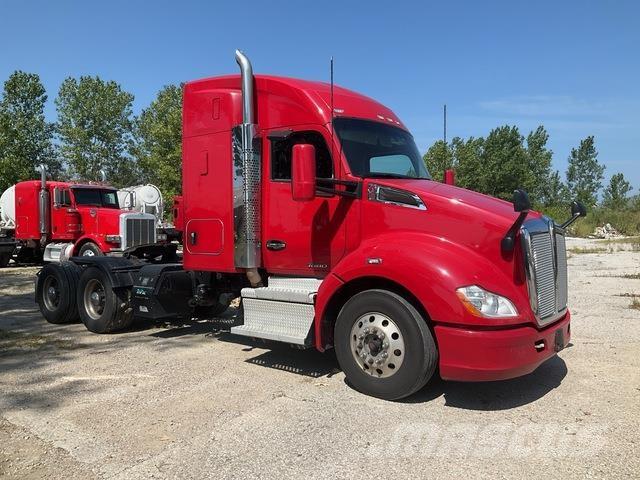 Kenworth T680 中古トラクターヘッド | トレーラーヘッド