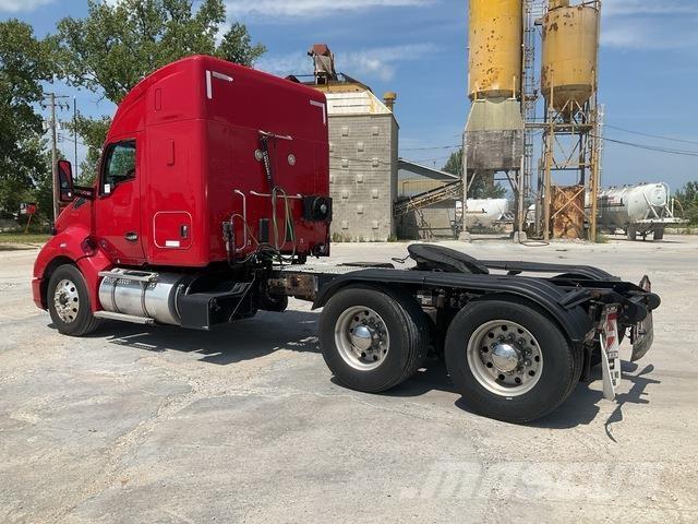 Kenworth T680 中古トラクターヘッド | トレーラーヘッド